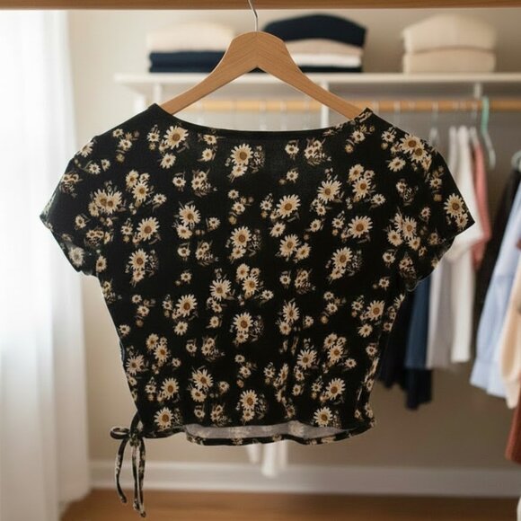 Forever 21 Stretch Cotton Floral Black Yellow White Daisy Wrap Crop Top XL Y2K - Picture 4 of 4